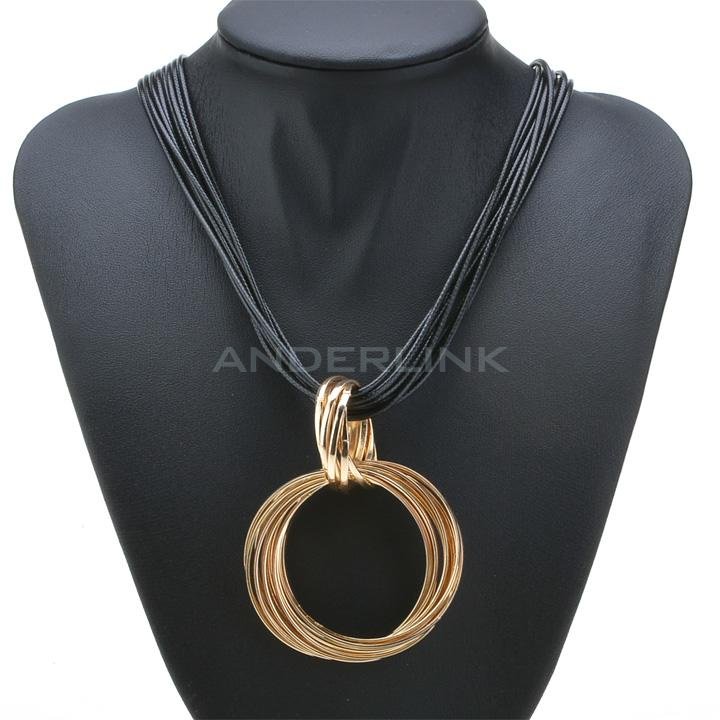 unknown New Fashion Black Rope Chain Circle Pendant Necklace